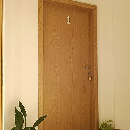Laura Apartmán